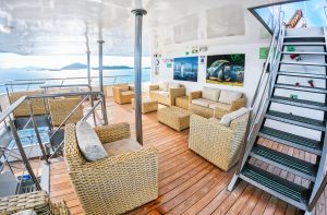 galapagos-solaris-yacht-oniriccruises-ecuador-first-class