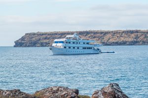 galapagos-solaris-yacht-oniriccruises-ecuador-first-class